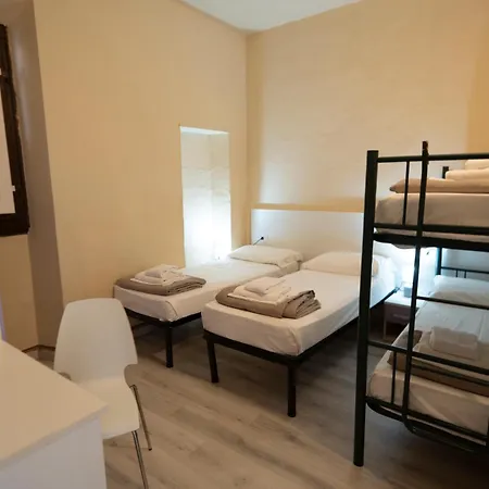 Hotel & Hostel 7 Florence Exterior photo