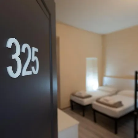 Hotel & Hostel 7 Firenze Esterno foto
