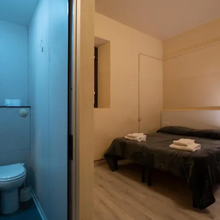 Hotel & Hostel 7 Firenze Esterno foto