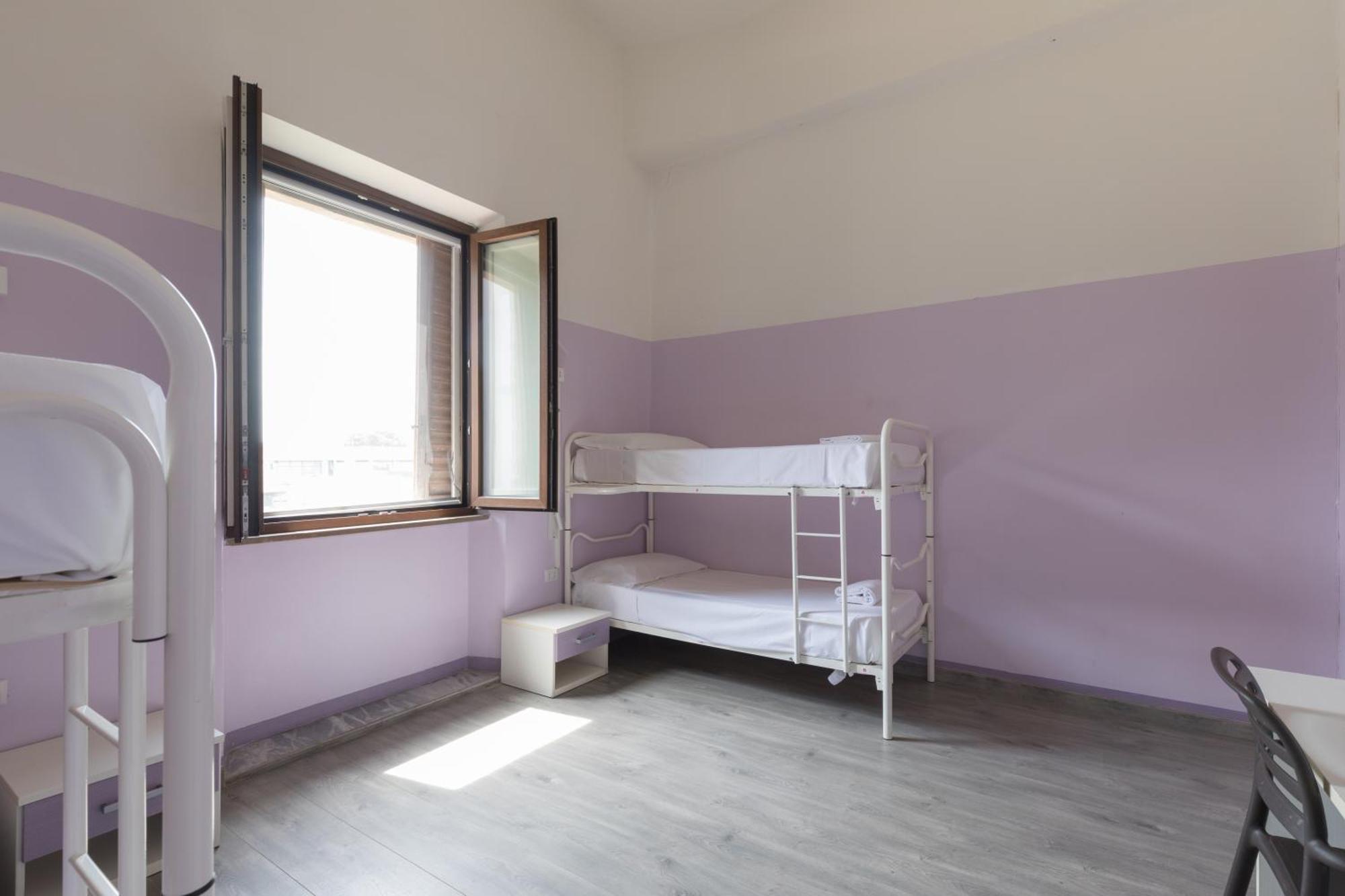 & 7 * Florencia